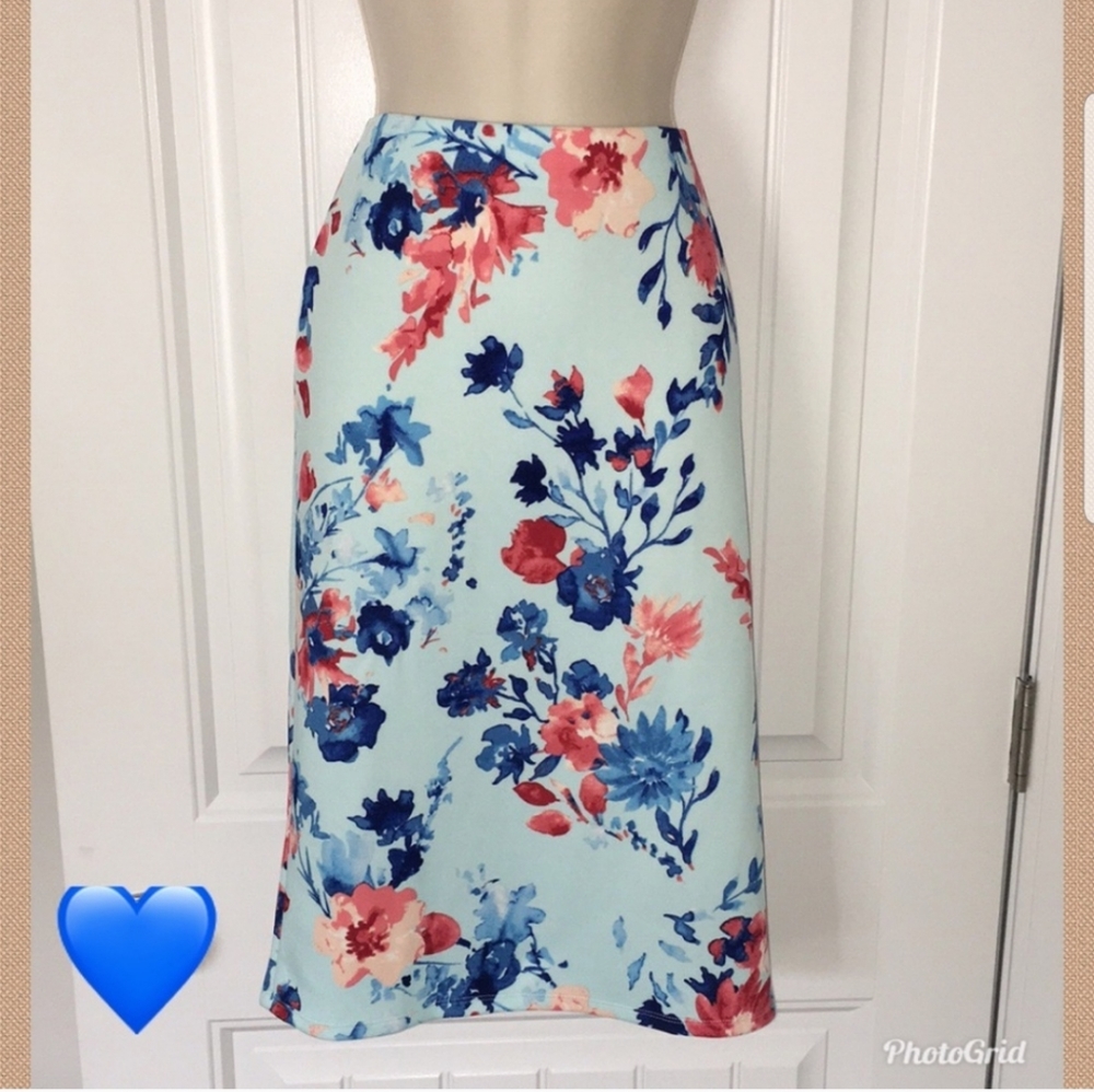 💙Knee length skirt💙